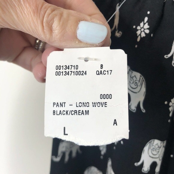 Forever 21 NWT Women's Black and Cream Pull On Pants w/Elephants Size Large - Picture 5 of 7